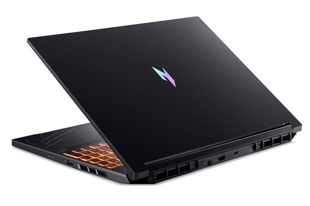 Laptop Acer Gaming Nitro ProPanel ANV16 41 R6ZY - NH.QP2SV.002 (R5 8645HS, 16GB, 512GB, RTX 3050 6GB, WUXGA 165Hz, Win11) Màu Xám