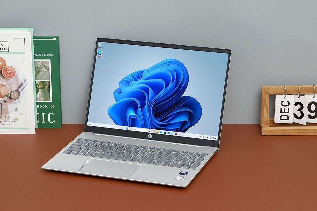 Laptop HP Pavilion 16 af0052TU - AY8C1PA (Ultra 7 155U, 16GB, 1TB, WUXGA, OfficeHS+365, Win11) Màu Bạc