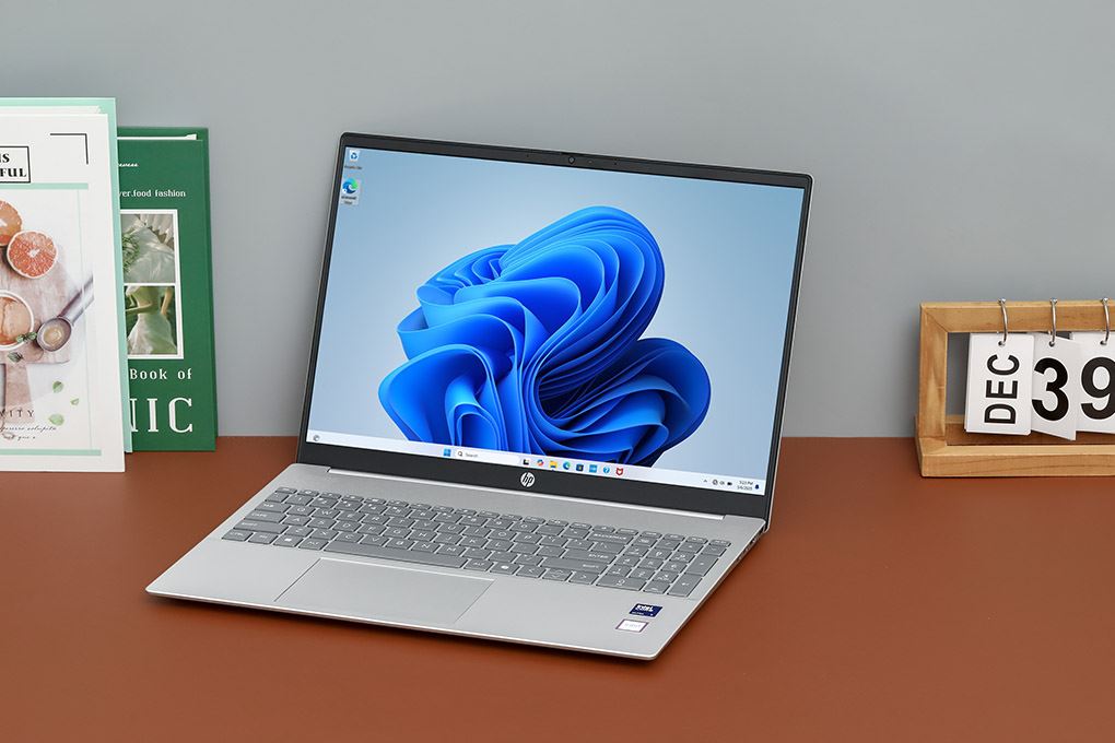 Laptop HP Pavilion 16 af0053TU - AY8C2PA (Ultra 7 155U, 16GB, 512GB, WUXGA, OfficeHS+365, Win11) Màu Bạc
