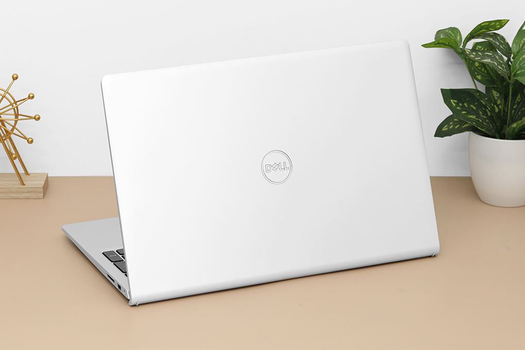 Laptop Dell Inspiron 15 3530 - 71053721 (i7 1355U, 16GB, 512GB, Full HD 120Hz, OfficeH24+365, Win11) Màu Bạc