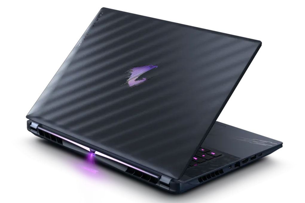 Laptop GIGABYTE Gaming AORUS MASTER 16 - AORUS-MASTER-16-BYHC5VNE64SH (Ultra 9 275HX, 32GB, 1TB, RTX 5080 16GB, WQXGA OLED 240Hz, Win11) - 3
