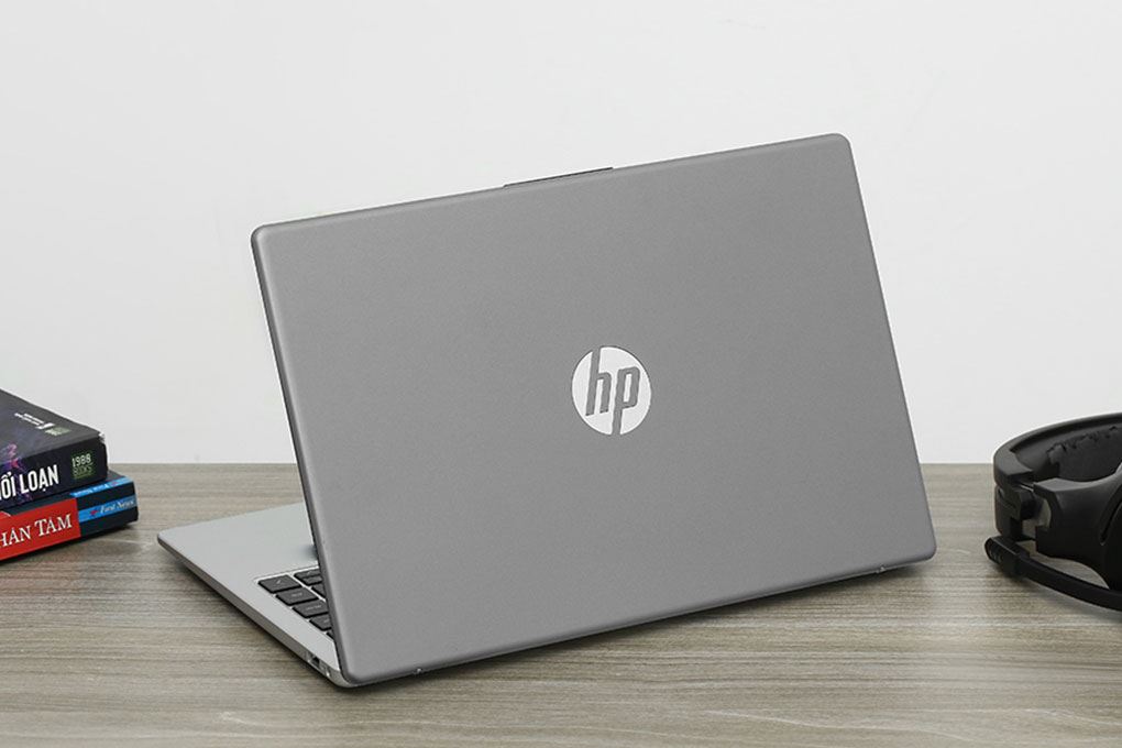 Laptop HP 240 G10 - B73TJAT (i3 1315U, 8GB, 512GB, Full HD, Win11) Màu Bạc