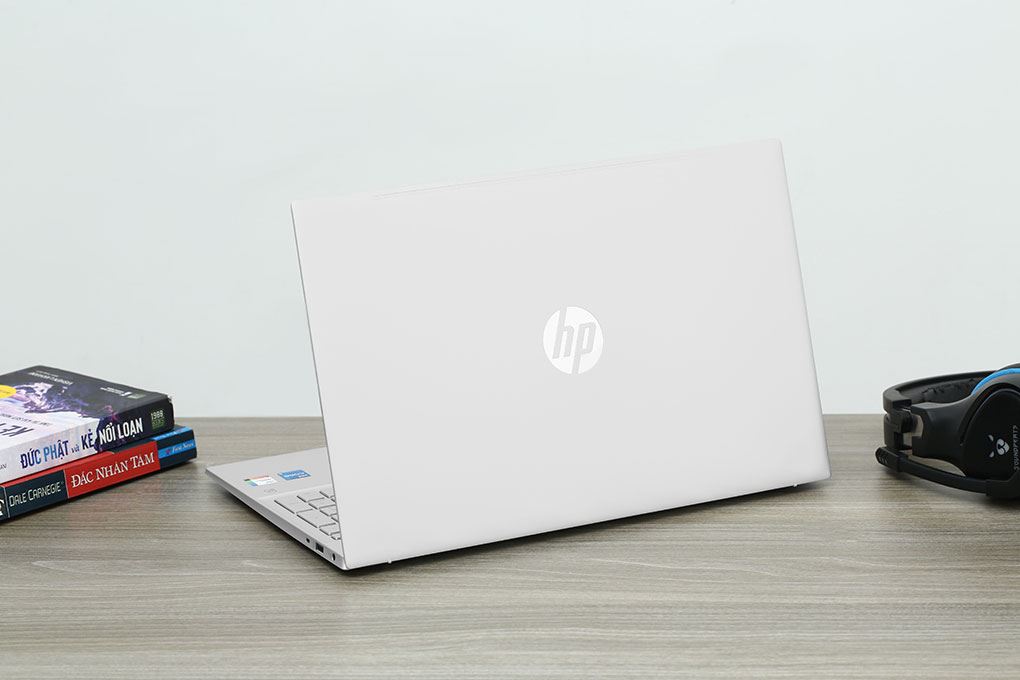 Laptop HP Pavilion 15 eg3095TU - 8C5L6PA-16G (i5 1335U, 16GB, 512GB, Full HD, Win11) Màu Bạc