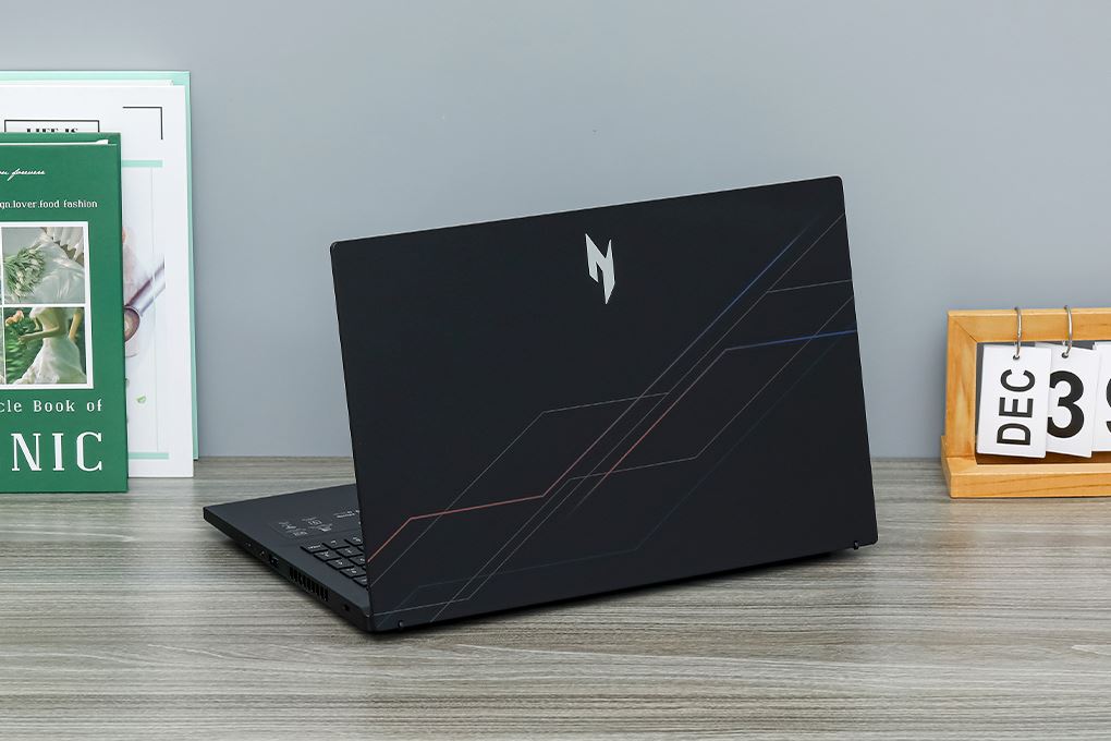 Laptop Acer Gaming Nitro ProPanel ANV15 52 72BM - NH.QZ9SV.004 (i7 13620H, 16GB, 512GB, RTX5050 8GB, Full HD 180Hz, Win11) Màu Đen