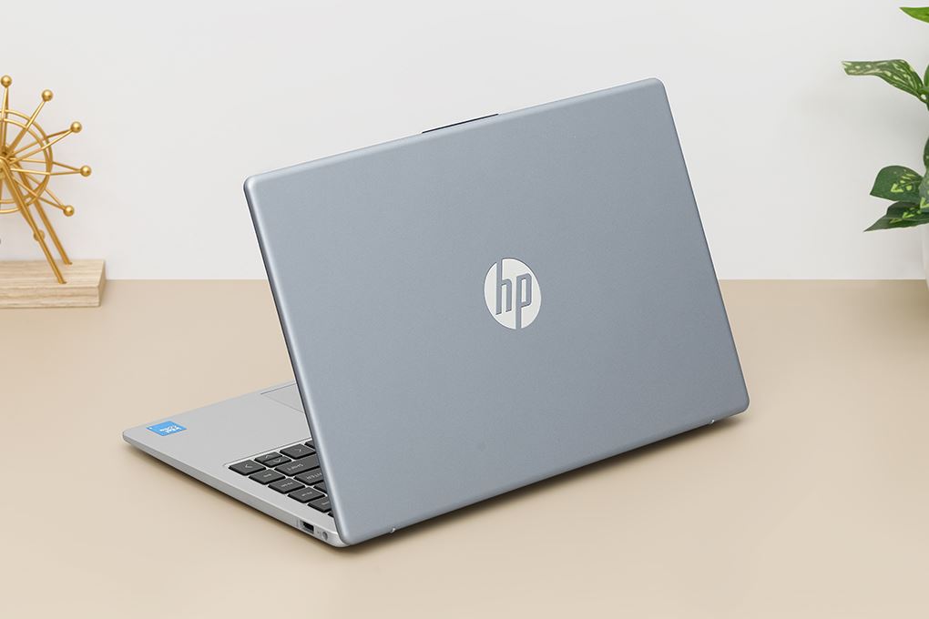 Laptop HP 240R G10 - C3RU6AT (Core 3 100U, 8GB, 512GB, Full HD, Win11) Màu Bạc