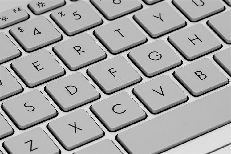 Laptop Asus Vivobook Go E1504FA - BQ1160W (R5 7520U, 16GB, 512GB, Full HD, Win11) Màu Bạc