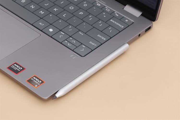 Laptop HP OmniBook X Flip 14 fk0092AU - BZ7P5PA (R5 AI 340, 16GB, 512GB, WUXGA, Cảm ứng, OfficeH24, Win11) Màu Bạc