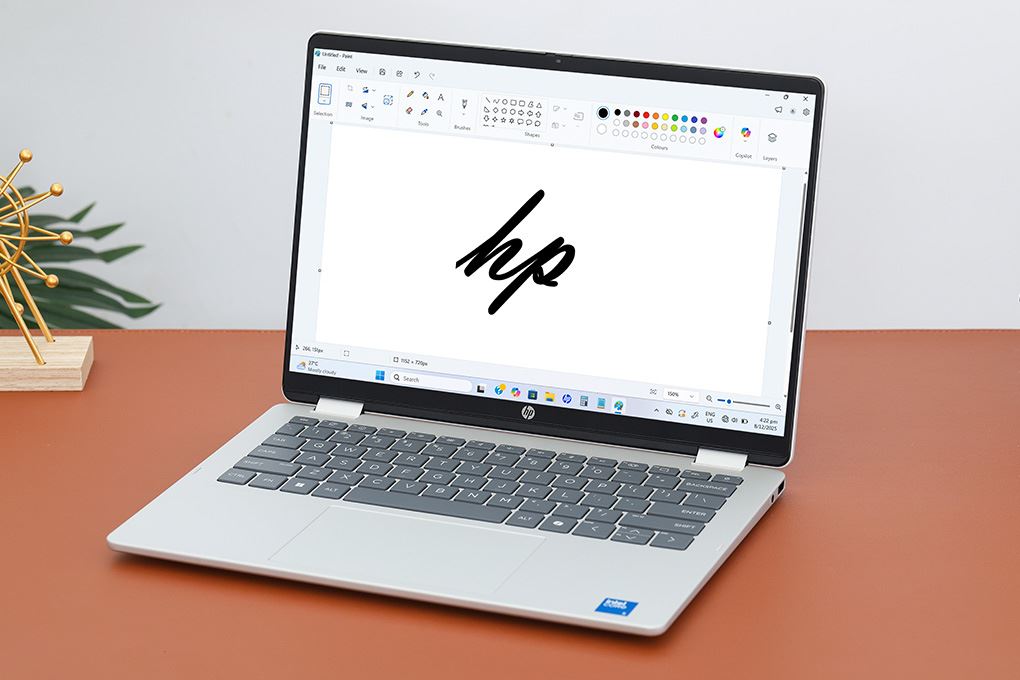 Laptop HP OmniBook 5 Flip 14 fp0057TU - BZ7Q6PA (Core 5 120U, 16GB, 512GB, WUXGA, Cảm ứng, OfficeH24, Win11) Màu Bạc