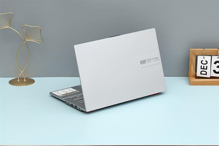 Laptop Asus Vivobook Go E1404FA - EB482W (R5 7520U, 16GB, 512GB, Full HD, Win11) Màu Bạc