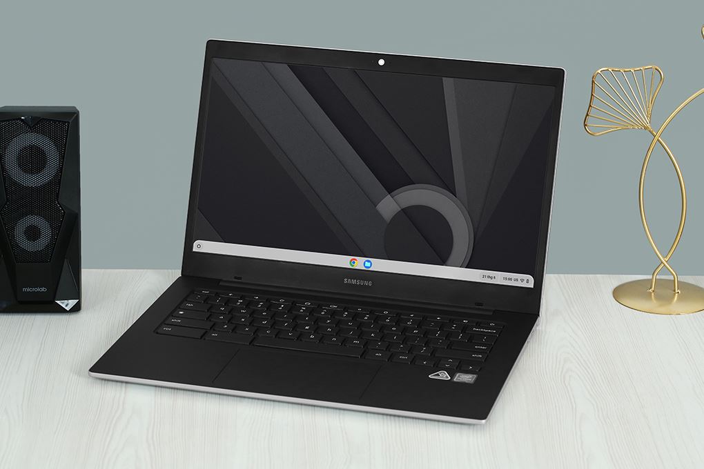 Laptop Samsung Galaxy Chromebook Go XE340XDA-KA1VN (N4500, 4GB, 32GB, HD, Win 11 Pro) - 12