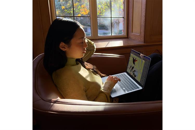 Laptop Macbook Air 13 inch M5 24GB/512GB Màu Vàng