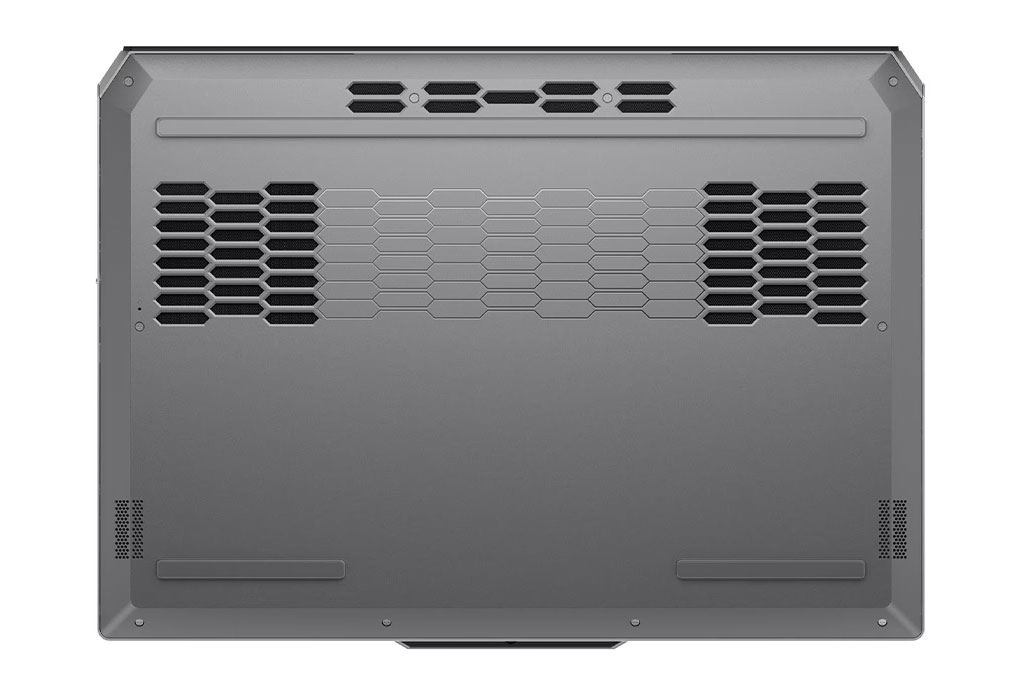 Góc nghiêng laptop Lenovo LOQ 15IRX10 83JE01AGVN với bàn phím RGB