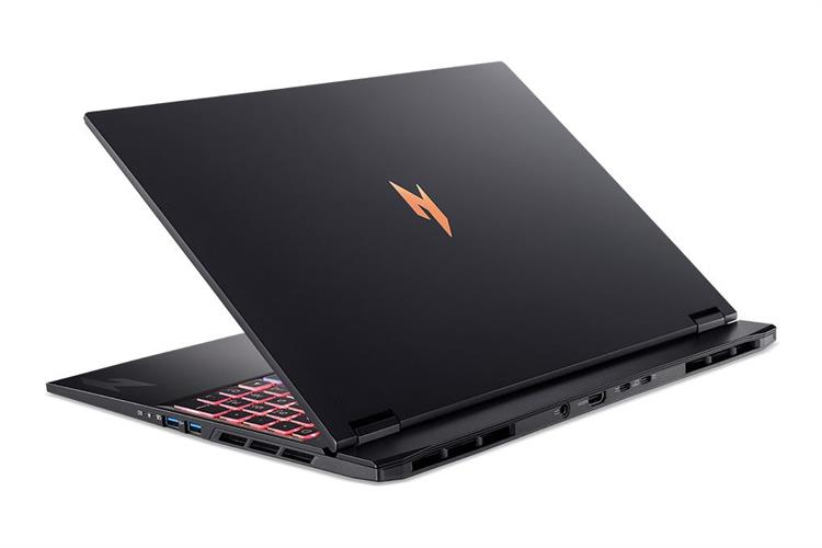 Mặt sau Laptop Acer Nitro ProPanel AN16S-61-R7ZJ - NH.QXFSV.002 (R7 AI 350, 16GB, 512GB, RTX 5060 8GB, 2K, Win11)