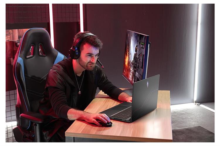 Laptop Acer Gaming Nitro ProPanel ANV15-52-78MD - NH.QZ9SV.007 (Core 7 240H, 16GB, 512GB, RTX 5050 8GB, Full HD 180Hz, Win11) Màu Đen