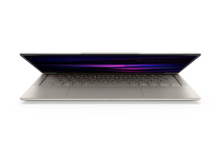 Laptop Lenovo Yoga Slim 7 14IPH11 - 83QM0076VN (Ultra 7 355, 16GB, 512GB, WUXGA, OfficeH24+365, Win11) Màu Trắng - Kem