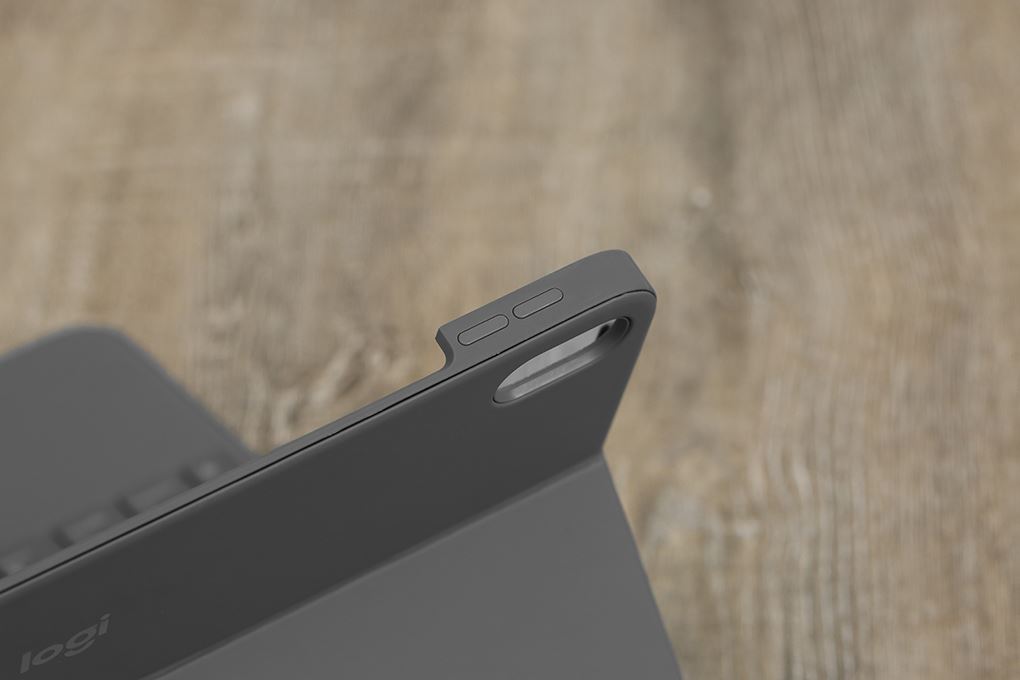 Bàn Phím iPad Air Logitech Combo Touch 11 inch M2/M3/M4 - 12