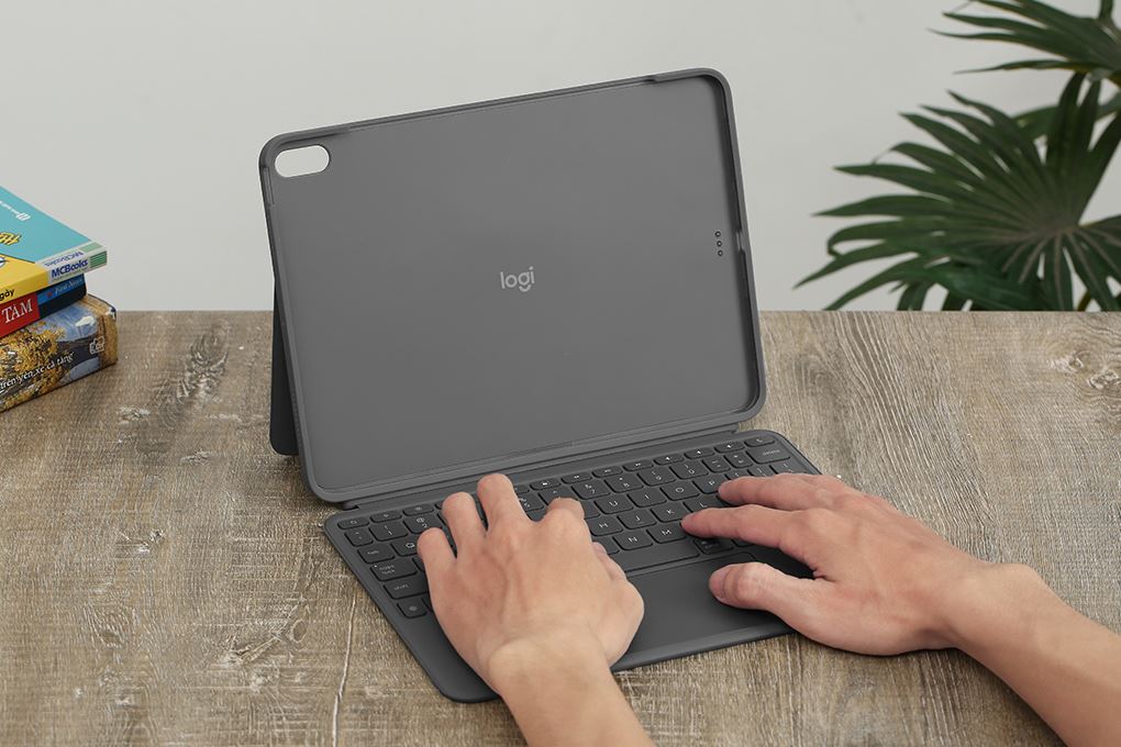 Bàn Phím iPad Air Logitech Combo Touch 11 inch M2/M3/M4 - 16