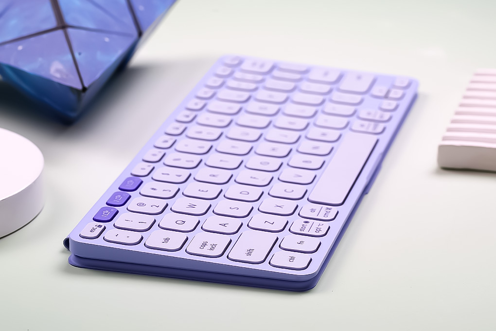 Bàn Phím Bluetooth Logitech Keys-To-Go 2 Màu Tím nhạt
