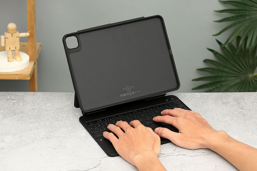 Bao Da Kèm Bàn Phím iPad ESR Magnetic Rebound 360 Air 11 2024 Màu Đen