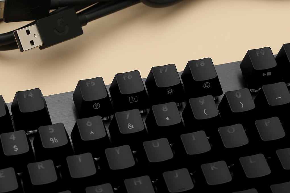 Bàn Phím Cơ Có Dây Logitech G512 Carbon Mechanical Màu Đen