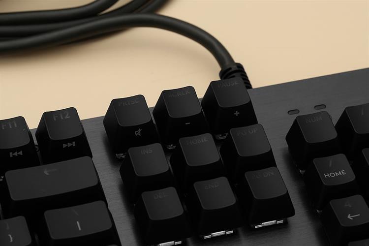 Bàn Phím Cơ Có Dây Logitech G512 Carbon Mechanical Màu Đen