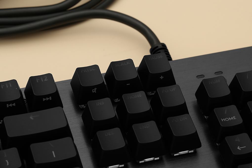 Bàn Phím Cơ Có Dây Logitech G512 Carbon Mechanical Màu Đen