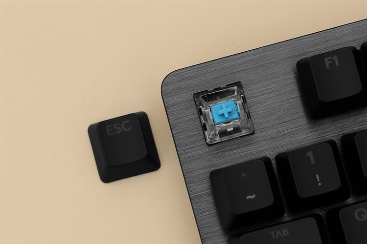 Bàn Phím Cơ Có Dây Logitech G512 Carbon Mechanical Màu Đen