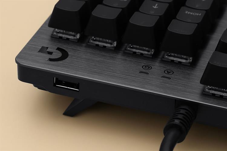 Bàn Phím Cơ Có Dây Logitech G512 Carbon Mechanical Màu Đen