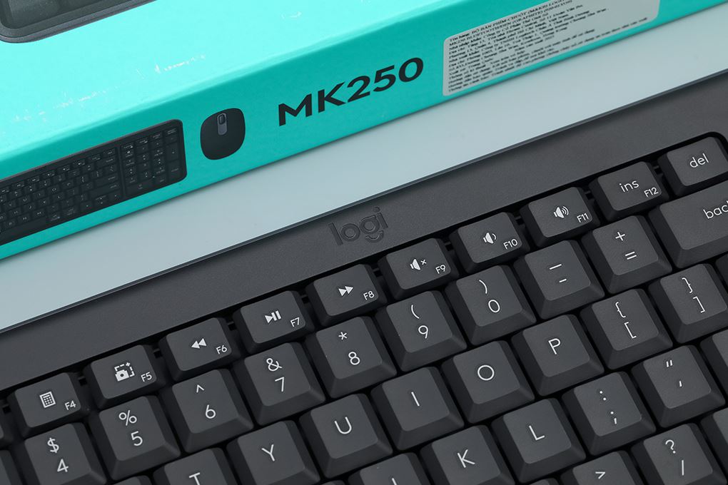 Bộ Bàn Phím Chuột Bluetooth Logitech MK250 Màu Đen
