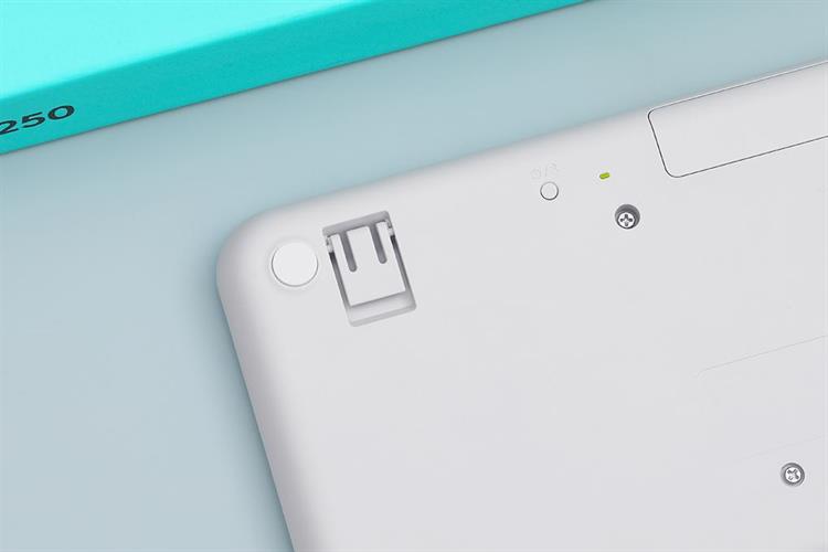 Bộ Bàn Phím Chuột Bluetooth Logitech MK250 Màu Trắng