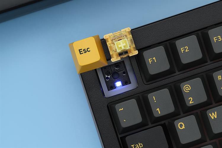 Bàn Phím Cơ Bluetooth Akko 5075B Plus Black & Gold Màu Đen