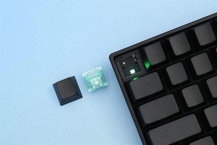 Bàn Phím Cơ Bluetooth Akko FUN60 Max SP Glare Magnetic Switches Màu Đen
