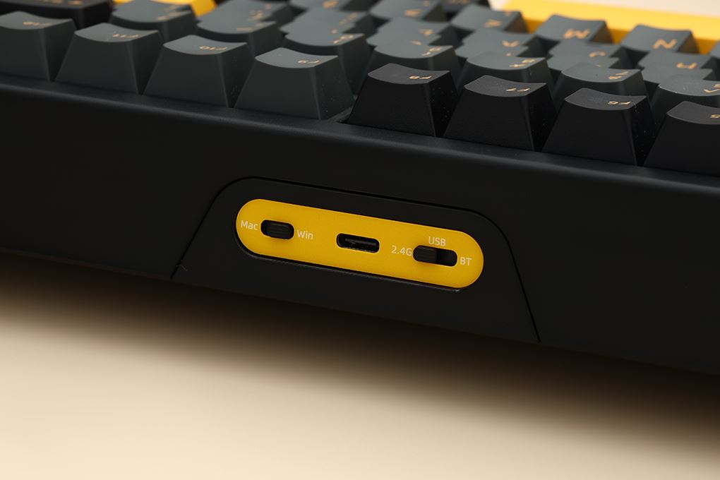 Bàn Phím Cơ Bluetooth Akko TAC87 Black&Gold Mirror 3 Màu Đen