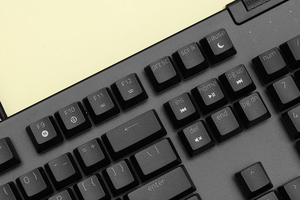 Bàn Phím Cơ Có Dây Gaming Razer BlackWidow V4 X Green Switch Màu Đen