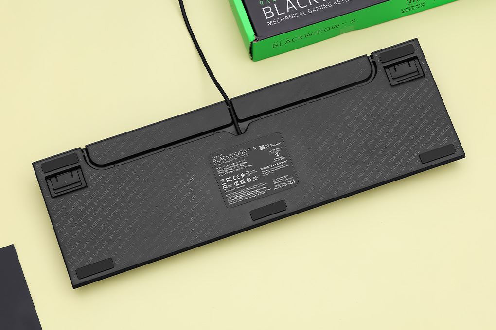 Bàn Phím Cơ Có Dây Gaming Razer BlackWidow V4 X Green Switch Màu Đen