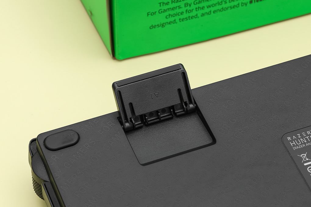Bàn Phím Cơ Có Dây Gaming Razer Huntsman V3 Pro Tenkeyless Màu Đen