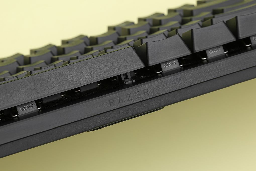 Bàn Phím Cơ Có Dây Gaming Razer Huntsman V3 Pro Tenkeyless Màu Đen