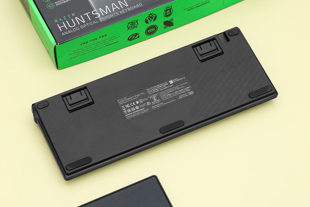 Bàn Phím Cơ Có Dây Gaming Razer Huntsman V3 Pro Tenkeyless Màu Đen
