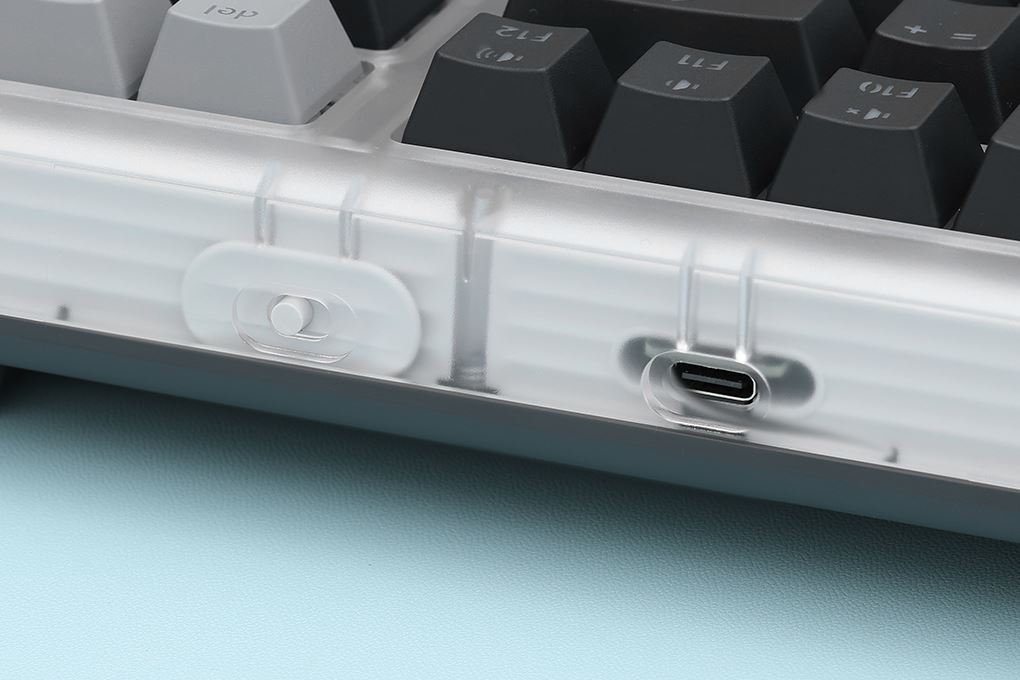 Bàn Phím Cơ Bluetooth Logitech Alto Keys K98M Màu Đen