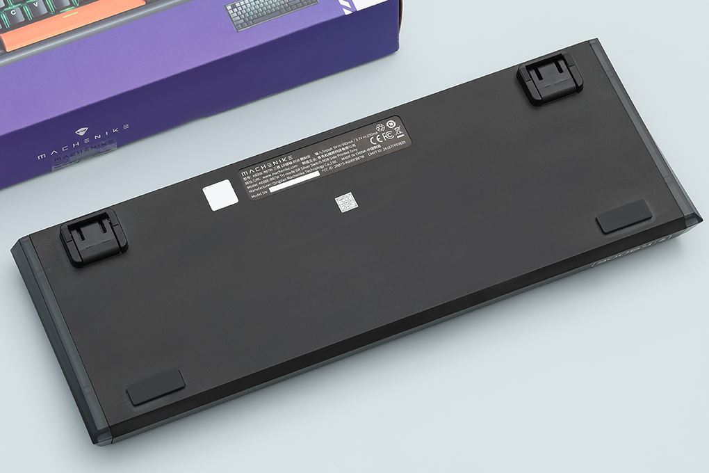 Bàn Phím Cơ Bluetooth Machenike K600E B87W GR Silver switch RGB Side Printed Màu Đen