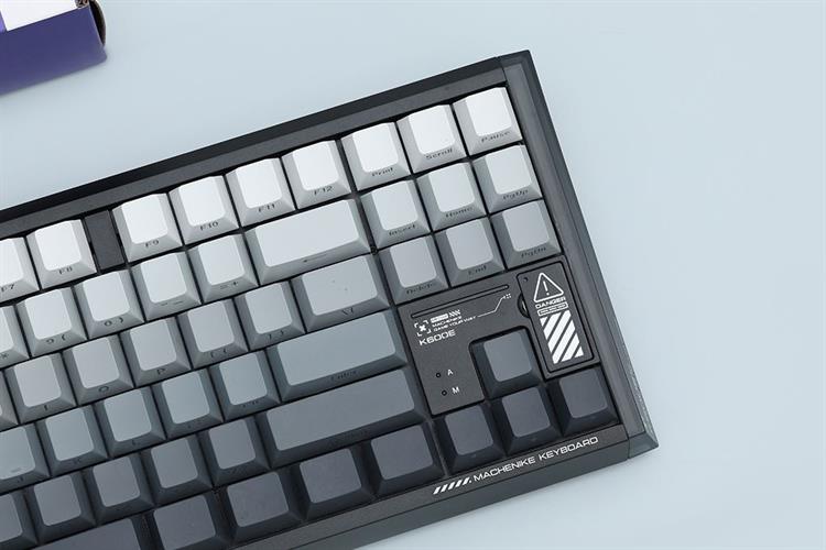 Bàn Phím Cơ Bluetooth Machenike K600E B87W GR Silver switch RGB Side Printed Màu Đen