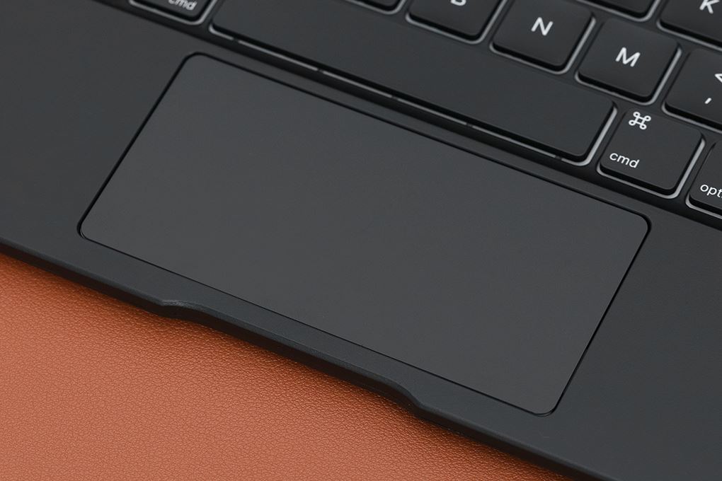 Bao Da Bàn Phím iPad Typecase Flexbook Touch Series with trackpad Air 6 Màu Đen