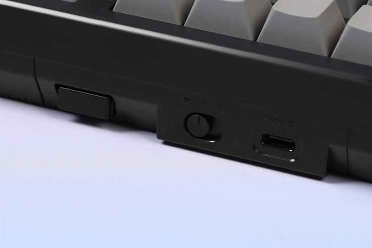 Bàn Phím Cơ Bluetooth Dareu EK75 Pro Cloudy Aqua Màu Đen