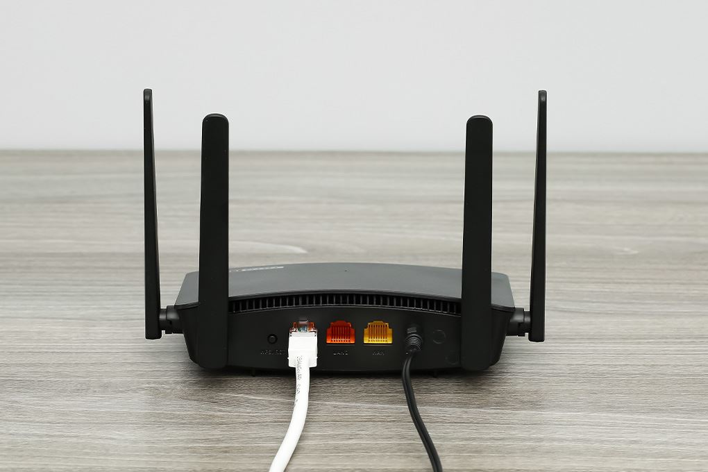 Router Wifi Chuẩn AC1200 Totolink A720R Màu Đen