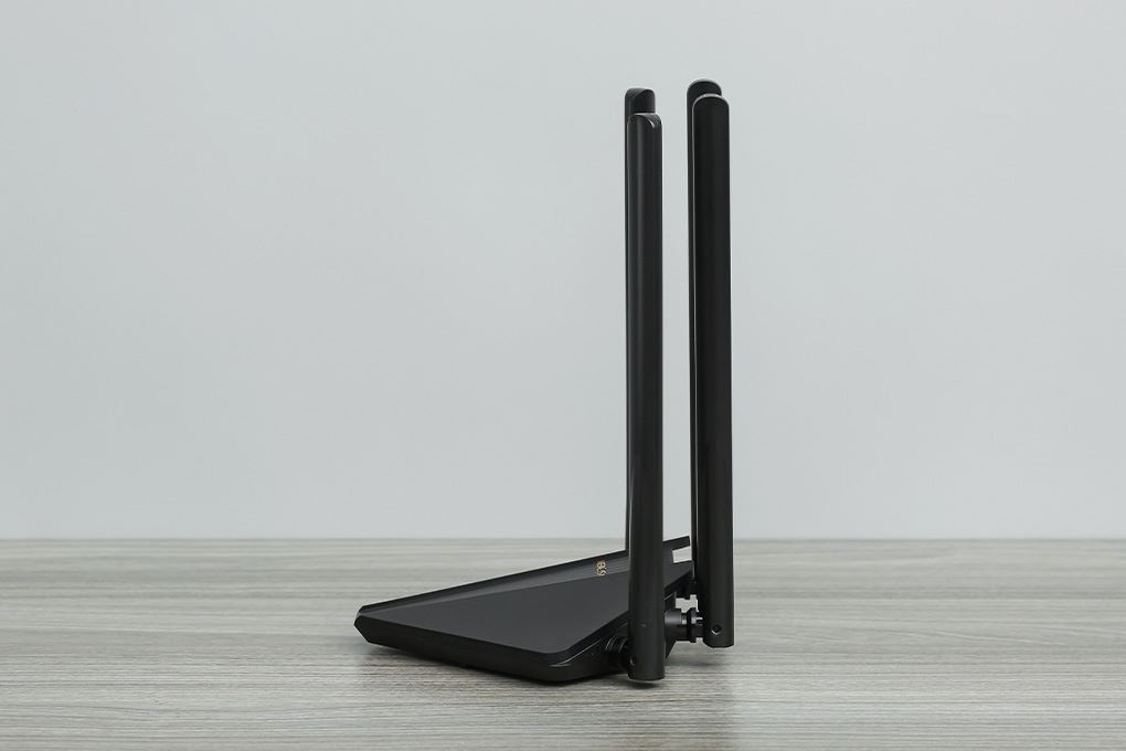 Router Wifi Chuẩn AC1200 Mercusys MR30G Gigabit Màu Đen