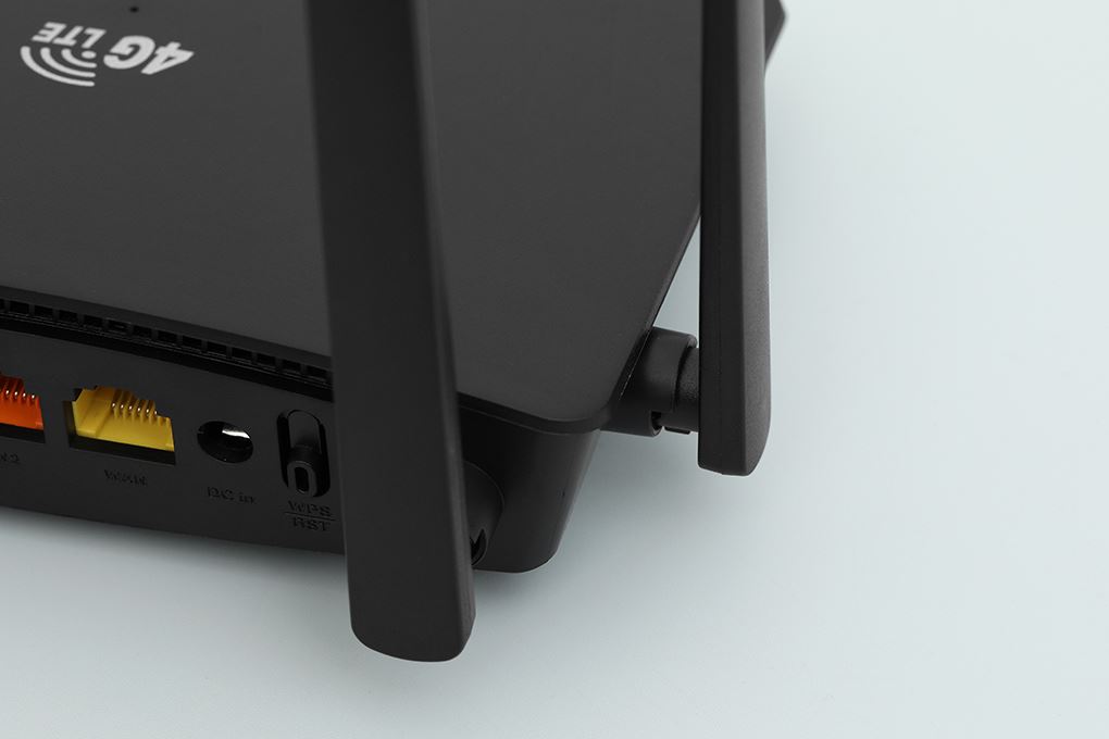 Bộ phát Wifi di động 4G LTE 300Mbps Totolink LR350 Màu Đen