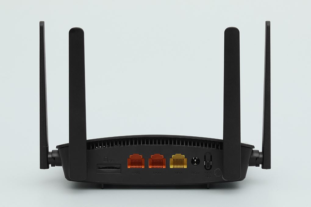 Bộ phát Wifi di động 4G LTE 300Mbps Totolink LR350 Màu Đen