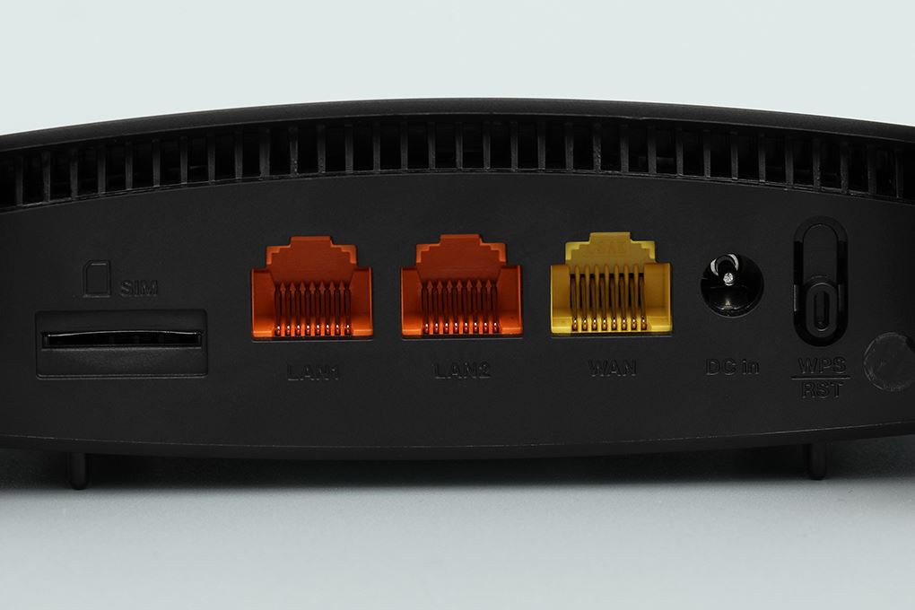 Bộ phát Wifi di động 4G LTE 300Mbps Totolink LR350 Màu Đen