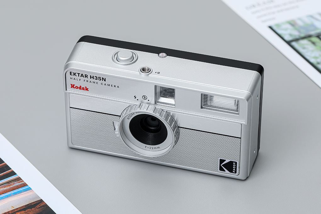 Máy ảnh Film Kodak H35N Màu Bạc