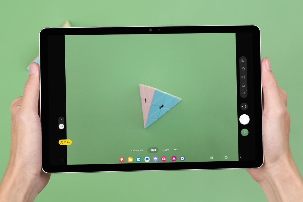 Máy tính bảng Samsung Galaxy Tab S9 FE 5G 8GB/256GB Màu Bạc